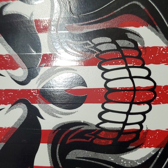 Decalcomania - Picture 4 of 4